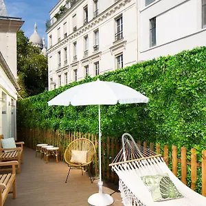 Hostel Le Village Montmartre By Hiphophostels, Paryż